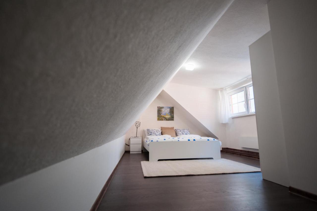 Апартаменти Vilnius Old Town, 3 Bdr Penthouse, 100 M2 With Terrace Екстер'єр фото